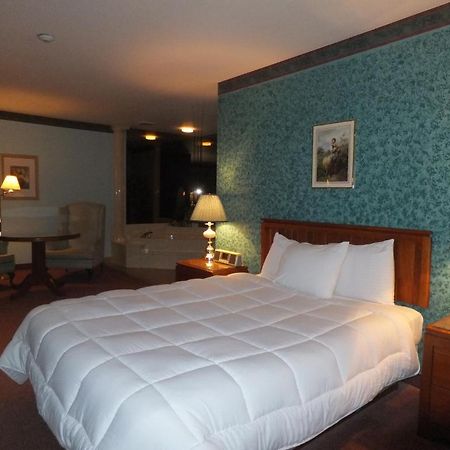 Ivy Rose Motor Inn Γουίντσορ Εξωτερικό φωτογραφία