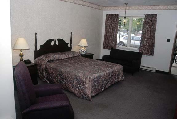 Ivy Rose Motor Inn Γουίντσορ Εξωτερικό φωτογραφία
